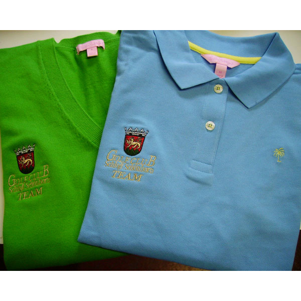 Machen Sie Textilien zu Ihrer Werbefläche und lassen Sie sie mit Ihrem Logo besticken.